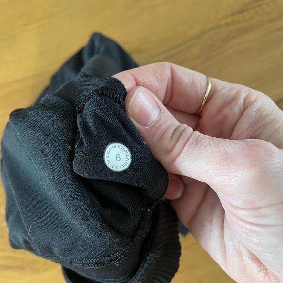 Lululemon Wunder Train Rubbed Crop Tank - Picture 4 of 5